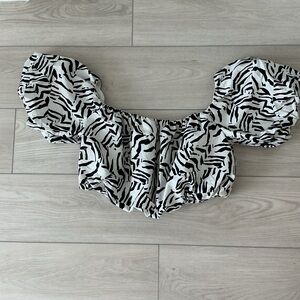 a new day Black and White Patterned Puff Sleeve Blouse